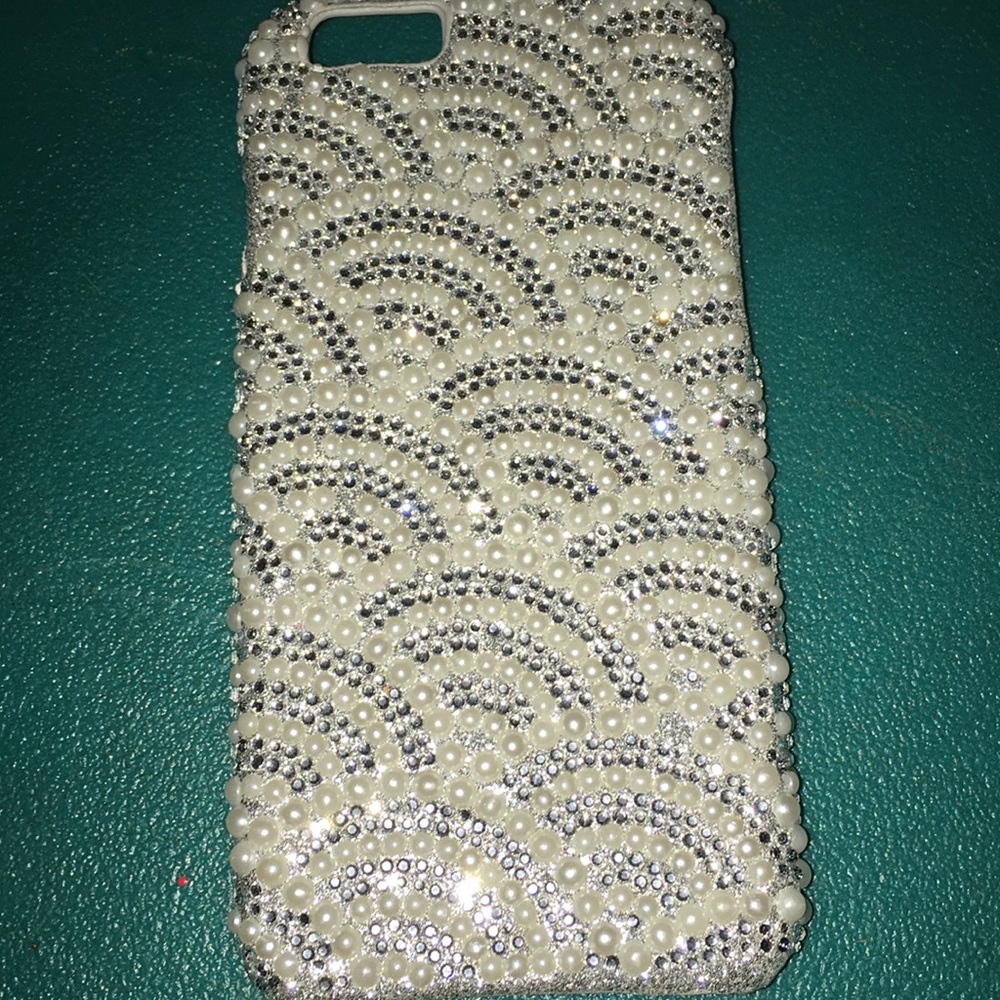 Do iPhone 6 and 6S phone cases